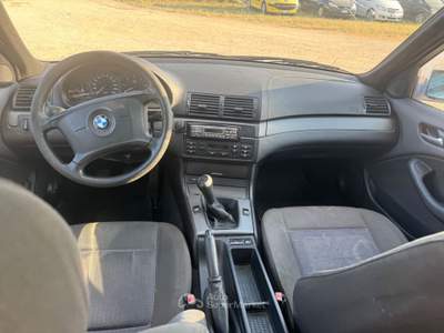 BMW Serie 3 320d 320 320d turbodiesel cat Touring Eletta Argento usata LUCERA