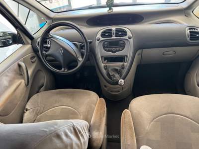 Citroen Xsara Picasso 1.6 HDi 110CV Elegance Grigio usata LUCERA