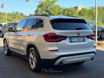 BMW X3 sDrive18d Business Advantage (FULL OPTIONAL) TETTO Bianco usata Roma