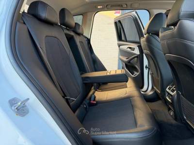 BMW X3 sDrive18d Business Advantage (FULL OPTIONAL) TETTO Bianco usata Roma