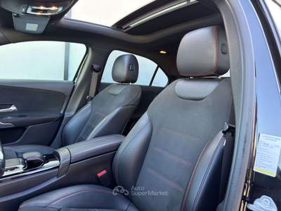 Mercedes-Benz Classe A d SEDAN 116 CV AMG Premium PLUS TETTO ITALIANA Nero usata Pomigliano d'Arco