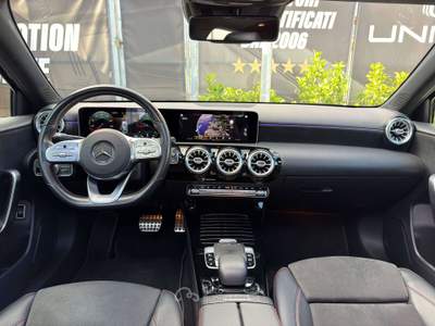 Mercedes-Benz Classe A d SEDAN 116 CV AMG Premium PLUS TETTO ITALIANA Nero usata Pomigliano d'Arco