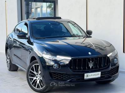 Maserati Levante 2.0 mhev AWD GT 330cv TETTO ITALIANA Nero usata Pomigliano d'Arco