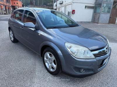 Opel Astra 5 porte Enjoy Grigio usata Pozzuoli