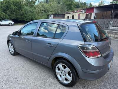 Opel Astra 5 porte Enjoy Grigio usata Pozzuoli