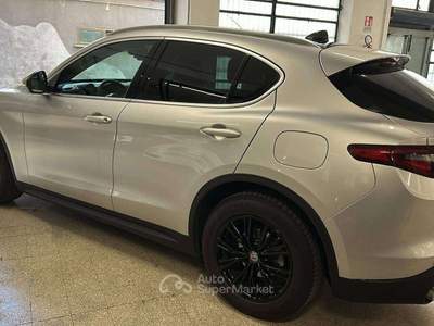 Alfa Romeo Stelvio Stelvio 2017 2.2 t Executive Q4 190cv auto my19 Argento usata Sesto San Giovanni