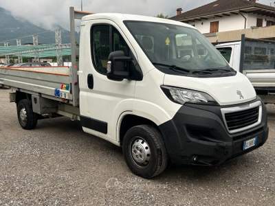 Peugeot Boxer 335 2.2 bluehdi 140cv S&amp;S L2S cass. allum. Bianco usata BRESCIA