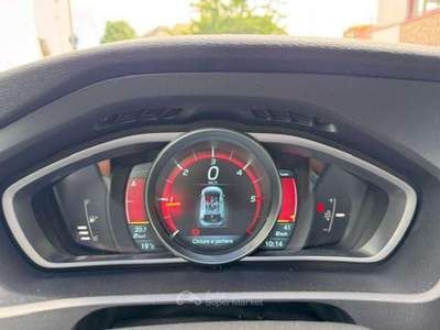 Volvo V40 116cv Bianco usata Milano