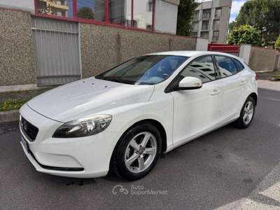 Volvo V40 116cv Bianco usata Milano
