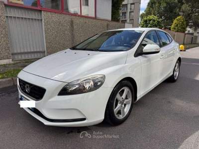 Volvo V40 116cv Bianco usata Milano