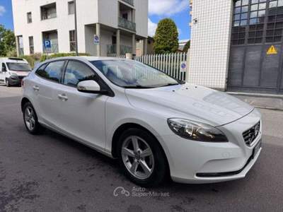Volvo V40 116cv Bianco usata Milano