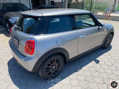 MINI Clubman One D Hype 5 porte Grigio usata Latina