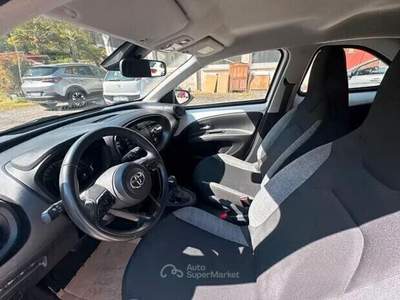 Toyota Aygo X 1.0 VVT-i 72 CV 5 porte Active S-CVT usata Omegna
