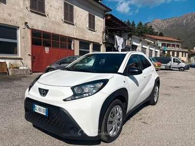 Toyota Aygo X 1.0 VVT-i 72 CV 5 porte Active S-CVT usata Omegna