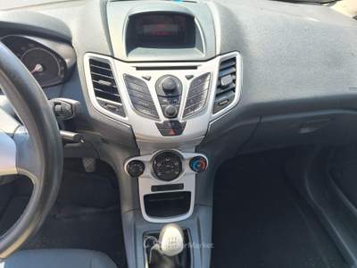 Ford Fiesta 1.4 5 PORTE PERFETTA PER NEOPATENTATI usata Omegna