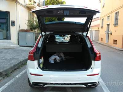 Volvo XC60 XC 60 B5 AWD Geartronic R-design usata FERRARA