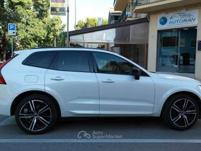 Volvo XC60 XC 60 B5 AWD Geartronic R-design usata FERRARA