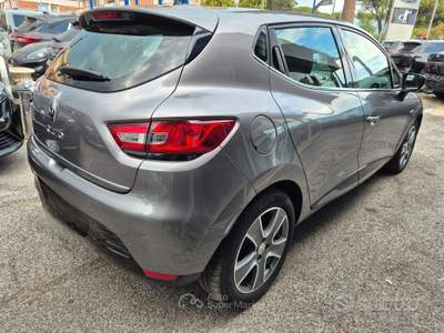 Renault Clio 5 porte COSTUMWENATIONAL usata Ciampino