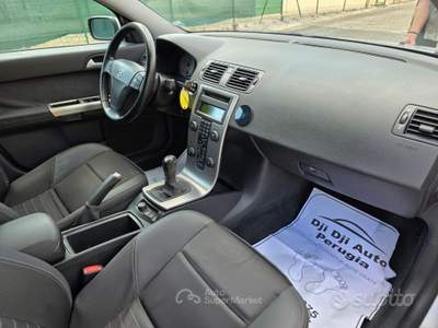 Volvo V50 D cat Summum usata Corciano