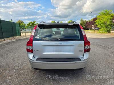 Volvo V50 D cat Summum usata Corciano