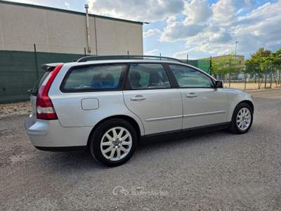 Volvo V50 D cat Summum usata Corciano