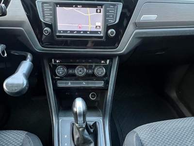 Volkswagen Touran VOLKWAGEN TOURAN 7 POSTI CAMBIO AUTOMATICO CON COM usata BORGARO TORINESE