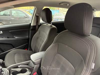 Kia Sportage 1.7 crdi Active 2wd Bianco usata Cento