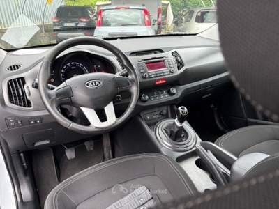 Kia Sportage 1.7 crdi Active 2wd Bianco usata Cento