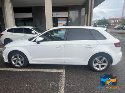 Audi A3 35 1.5 tfsi Business 150cv Bianco usata Treviglio