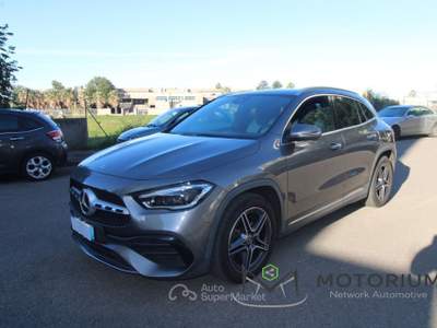 Mercedes-Benz GLA 220 d Premium 4matic auto Grigio usata Oristano