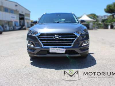 Hyundai Tucson 1.6 CRDI 136 CV DCT Rosso usata Napoli