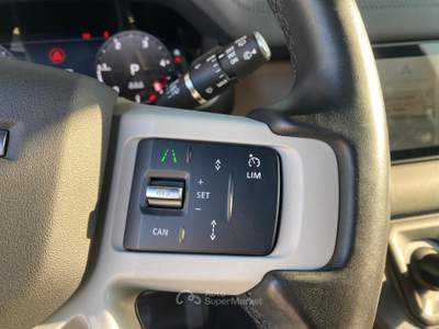 Land Rover Defender 200 CV AWD Auto SE usata Cazzago San Martino