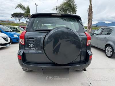 Toyota RAV4 RAV 4 4X4 2008 2.2 DIESEL 136 CV *TAGLIANDA usata Striano