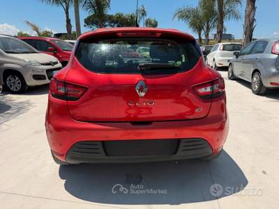 Renault Clio ANNO 2017 1.5 DIESEL 90 CV usata Striano