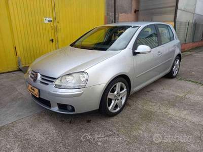 Volkswagen Golf 4mot. 5p. Sportline usata Porto Mantovano