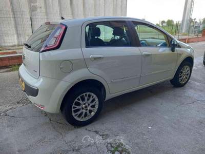 Fiat Punto Evo 5 porte Emotion Natural Power usata Porto Mantovano