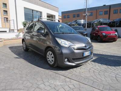 Toyota Verso-S Verso-S 1.4D MMT Active Grigio usata Anagni