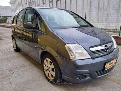 Opel Meriva 16V Club ok neopatentati usata Porto Mantovano