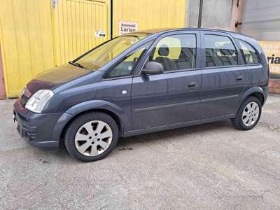 Opel Meriva 16V Club ok neopatentati usata Porto Mantovano