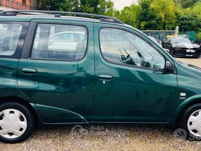Toyota Yaris Verso 1.3i 16V cat Sol usata PRATO