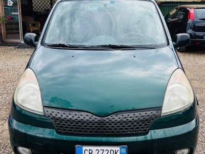 Toyota Yaris Verso 1.3i 16V cat Sol usata PRATO
