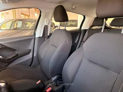 Peugeot 208 Turbo 110 S&S 5 porte GT Line usata Guidonia