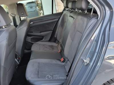 Volkswagen Golf DSG SCR Style Grigio usata Altamura
