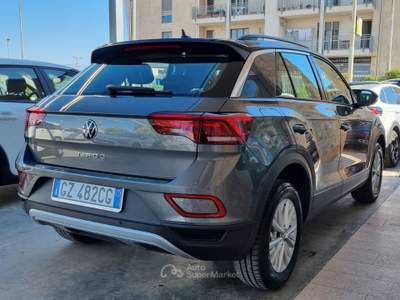 Volkswagen T-Roc SCR Life 116CV Grigio usata Altamura