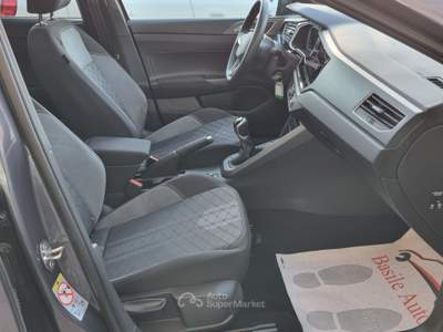 Volkswagen Taigo R-Line Grigio usata Altamura