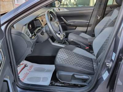 Volkswagen Taigo R-Line Grigio usata Altamura