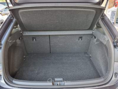 Volkswagen Taigo R-Line Grigio usata Altamura