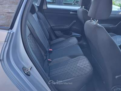 Volkswagen Taigo R-Line Grigio usata Altamura