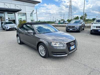 Audi A3 A3 Cabriolet Cabrio 1.6 TDI Attraction Bronzo usata Rimini