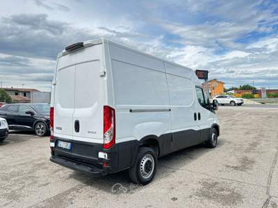 Iveco Daily DAILY 35s12 V 3520 H2 €14.000+IVA Bianco usata Rimini